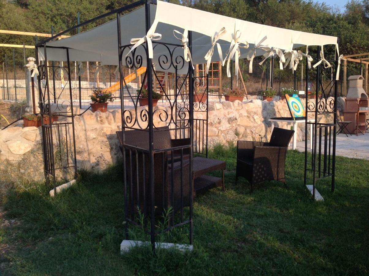 Vento Del Sud Guest House Chiaramonte Gulfi Exterior photo