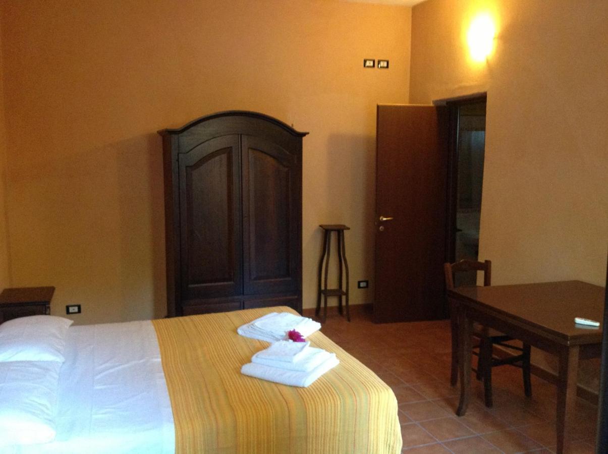 Vento Del Sud Guest House Chiaramonte Gulfi Exterior photo